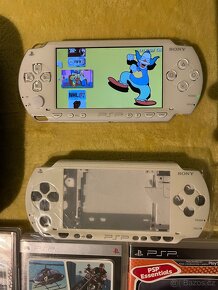 PSP 1000 Ceramic White + 4 hry, 16GB karta - 3