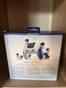 Sony Dualsense ASTRO BOT limitovaná edice - 3