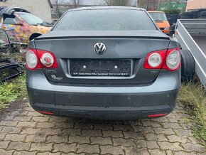 vw jetta 1.9tdi 77kw rok 2009-na dily - 3