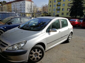 Peugeot 307 1.4 benzín - 3