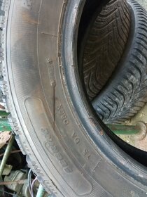 Prodám 2ks zimních pneumatik Sebring 195/60 R15 - 3