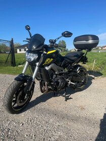 Yamaha mt 09 - 3