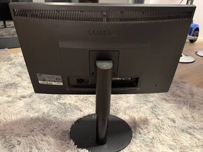 23" Samsung SyncMaster B2340 černý (FullHD, 60Hz, DVI, VGA) - 3