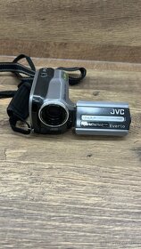 Videokamera JVC - 3