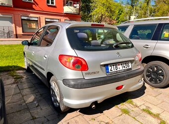 Peugeot 206, rok 2002 - 3