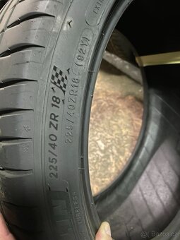 225/40 R18 Michelin Pilot Sport 4 - 3