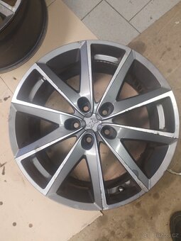 Alu FONDMETAL 5x108 R18 - 3