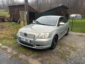 Toyota avensis 1,8 - 3