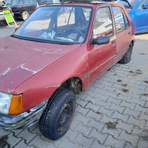 Peugeot 205 - 3