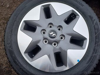 Prodám NOVOU sadu Orig ALU kol Hyundai 235/55R18 zimní - 3