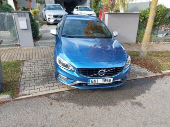 V60 2.0T5, R-Design Servisní kniha,Top Stav, Automat, 1.Maj. - 3