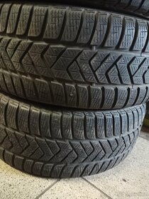 Prodám zimní pneu 235/55 /17 Pirelli - 3