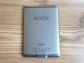 Čtečka knih Amazon Kindle 5, v češtině, stříbrná - 3