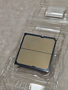 AMD Ryzen 7700 - 3