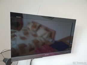 TV Sony LCD - ozn. KDL-32EX402 včetně set top boxu - 3