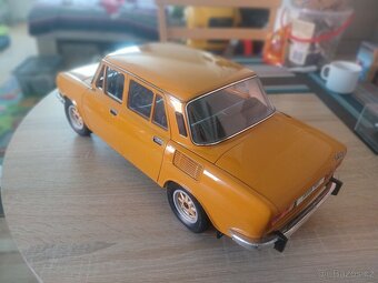 Skoda 100  deagostini 1:8 - 3