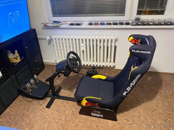 Redbull playseat + herní volant Logitech G923 - 3