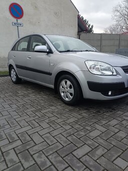 Kia Rio 1.4 I 77 kW najeto 87 XXX km nová STK - 3