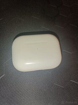 Prodám ORIGINÁLNÍ AirPods Pro 2. generace s MagSafe pouzdrem - 3