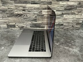 CTO MacBook Pro 15 2019 i7 / 16GB / 500GB / Pro 555x - 3