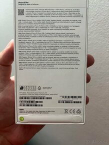 Apple iPhone 15 Pro 1TB Black Titanium, zaruka CZ distribuce - 3