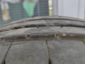 Prodám letni pneu 235/45 r18 Dunlop sport maxx - 3