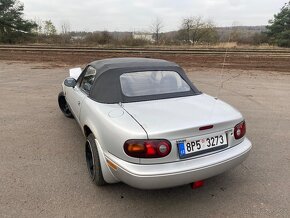 Mazda MX-5 NA - 3