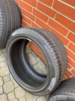 Zánovní pneu Pirelli Cinturato Blue P7 245/45/R20 285/40/R20 - 3