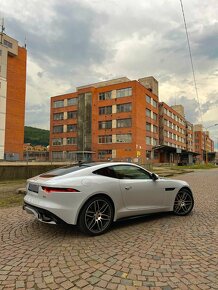 Jaguar F-Type R coupé AWD Automat V8 5.0 - 3