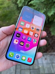 iPhone 13 PRO 256Gb v hezkém stavu, stříbrný…TOP - 3