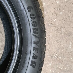 Zimní pneu 185/60R15 88H Goodyear celoroční 7mm - 3