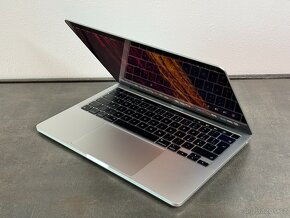 MacBook Pro 13" 2020 M1 / 16GB / 256GB / Silver - 3