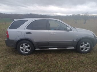 Kia Sorento 125kw, manuál, r.v.2008, najeto 165tis  4x4 - 3