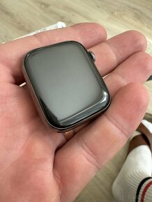 Apple Watch serie 8 Milánský tah - 3