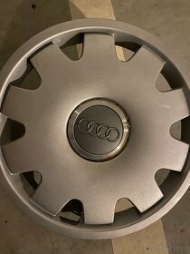 Prodám originál poklice na Audi 16‘(M15), 4B0 6011470 - 3