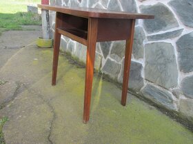 Starší dýhovaný televizní stolek - 3