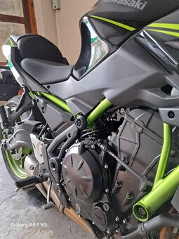 Kawasaki Z650 - 3