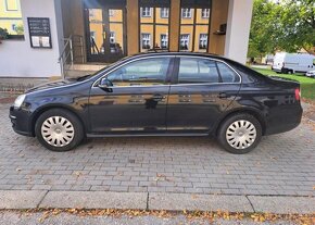 Volkswagen Jetta 1,9 TDI nafta manuál 77 kw - 3