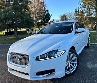 Jaguar XF 2.2d ID4 140kw 190ps • Automatic F1 • Luxury • - 3