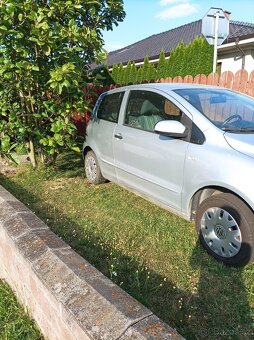 VOLKSWAGEN FOX - 3