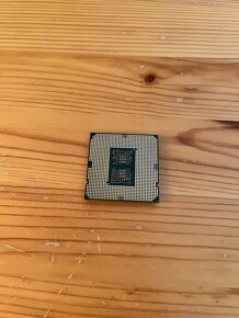 Intel i7 10700KF 8/16 jader 5,1GHz Socket1200 Funkční Záruka - 3