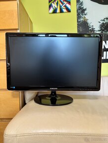 27" Monitor Samsung S27A350H + HDMI kabel+originální adaptér - 3