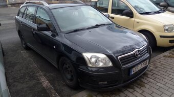 Toyota AVENSIS 1,8VVT-i,kombi,..klima,tažné,automat- - 3