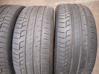 235/45R18 94V - 3