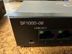 2x kvalitní switch CISCO SG110D-08 a SF100D-08 - 3