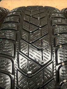 4ks 215/65/17/Pirelli Sottorezo 2016/99H/zimní 5.4m - 3