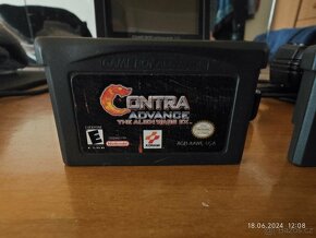 Gameboy Advance SP + Legendární hra Doom + Contra - 3