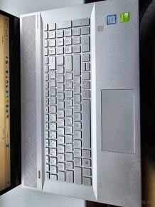 Notebook HP ENVY 17 Dotyk i5-8265 8GB 500SSD MX250 Win 11 - 3