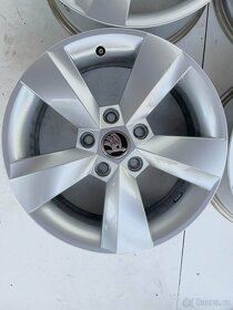 ALU KOLA SKODA KAROQ OCTAVIA SUPERB 16" 5X112 ET43 - 3