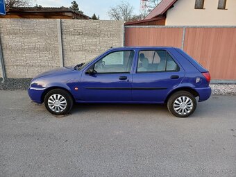 Krásná Ford Fiesta 1.3 - 3